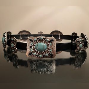 Women’s Black Leather Belt w Turqouise & Black Conchos and Butterflies. Sz Large